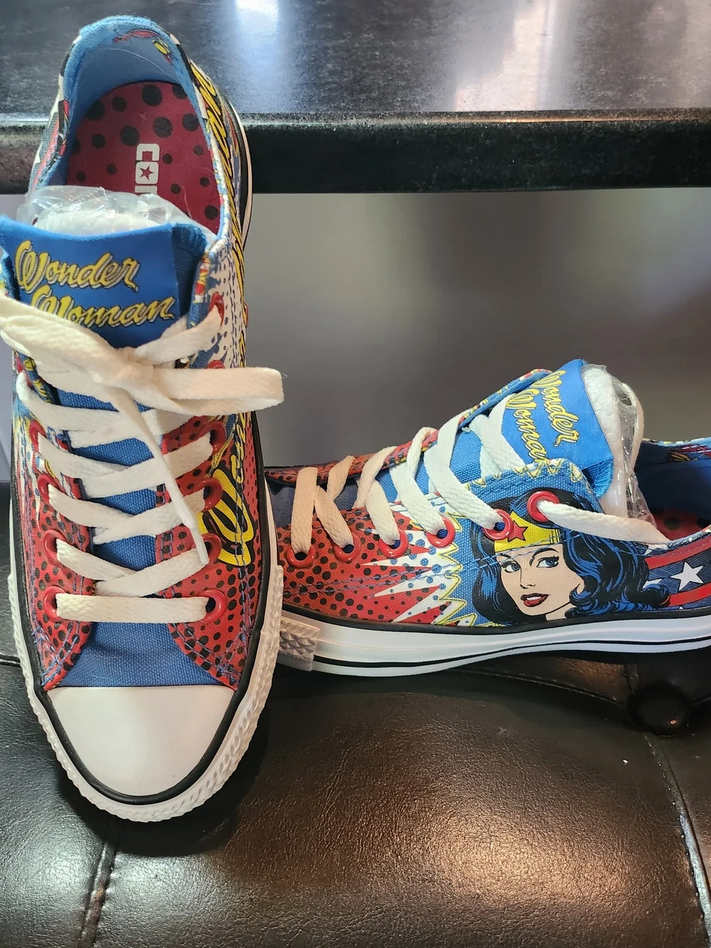 Converse Wonder Woman Comic Pop Art Sneakers - Blue, Red, Yellow, White - Picture 1 of 12